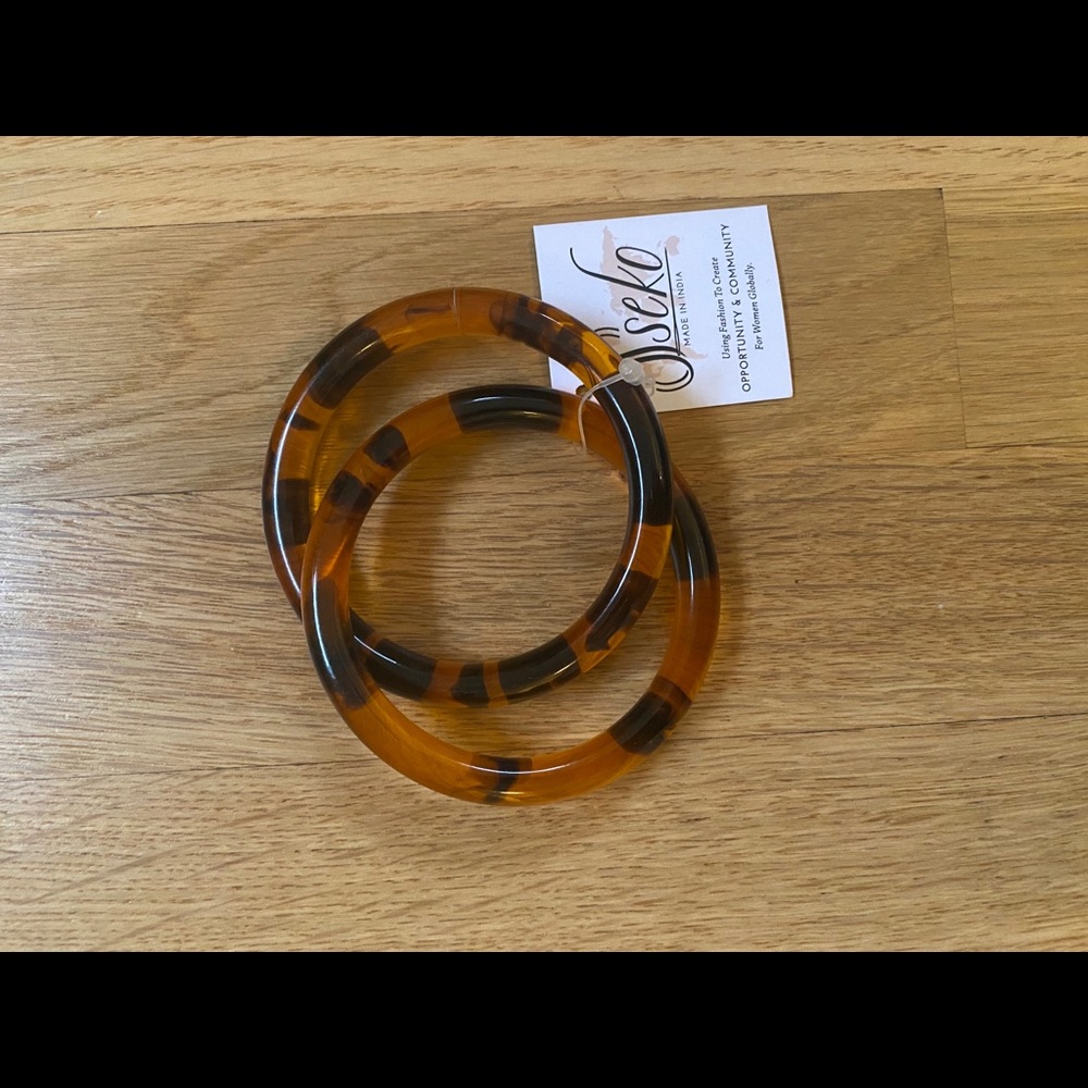 Sseko tortoise double bangle bracelet.